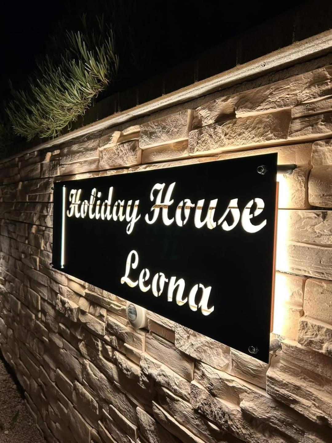 Holiday House Leona Otočac Esterno foto