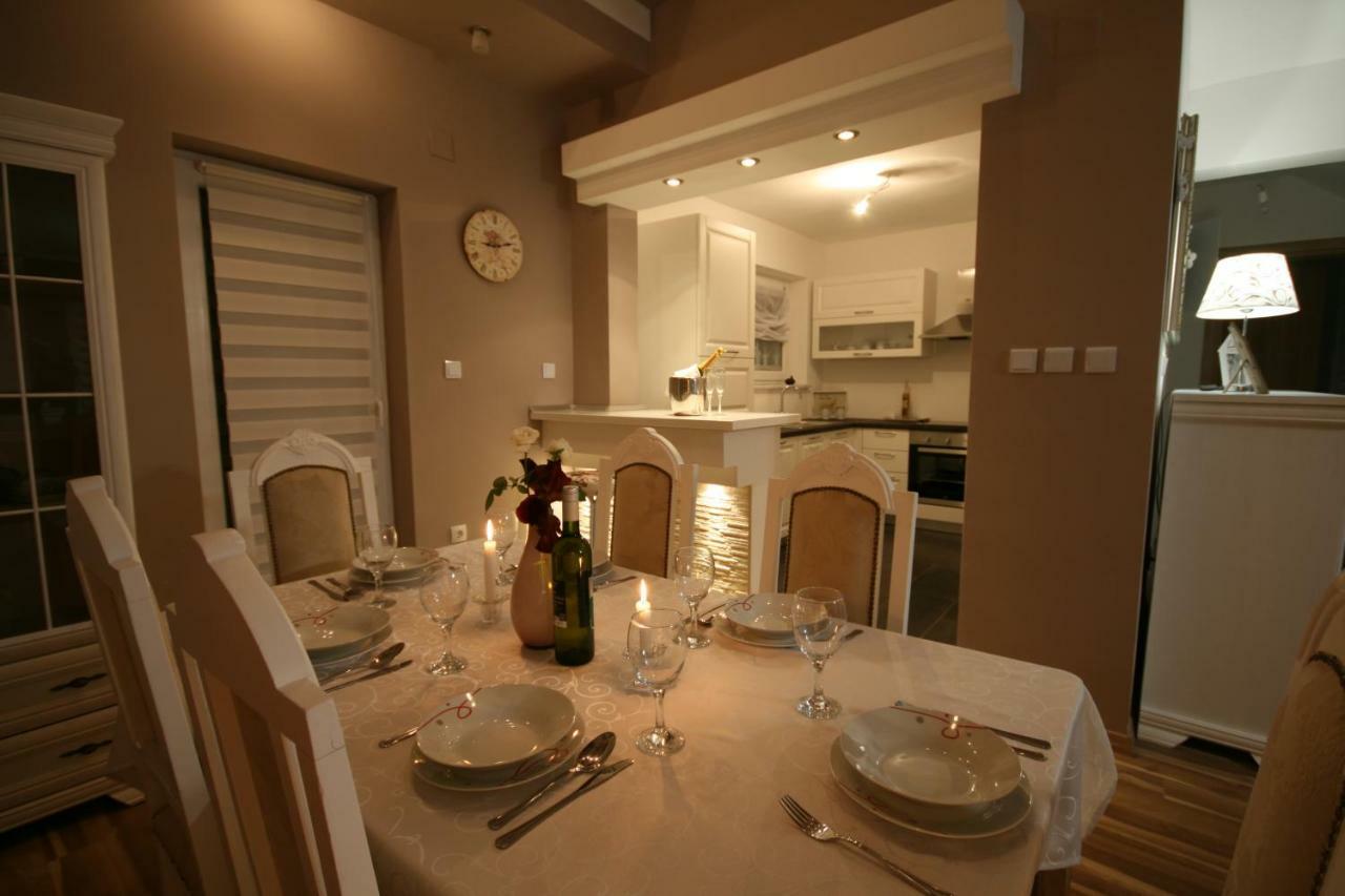 Holiday House Leona Otočac Esterno foto