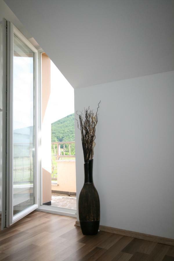 Holiday House Leona Otočac Esterno foto