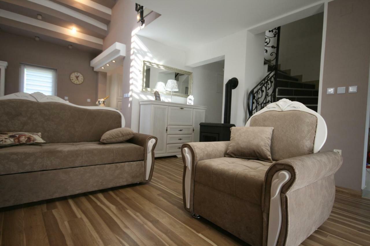 Holiday House Leona Otočac Esterno foto