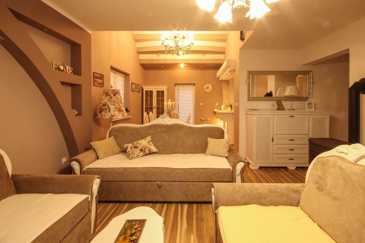 Holiday House Leona Otočac Esterno foto